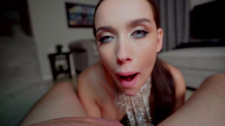 Luxurygirl_Xxx Gets a Massive Facial After Sloppy Blowjob