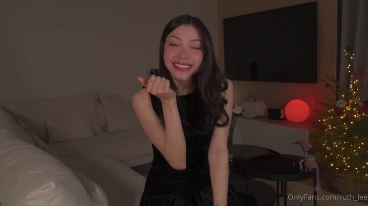 Ruth Lee Worships and Pleases Her Boyfriend's Thick BWC