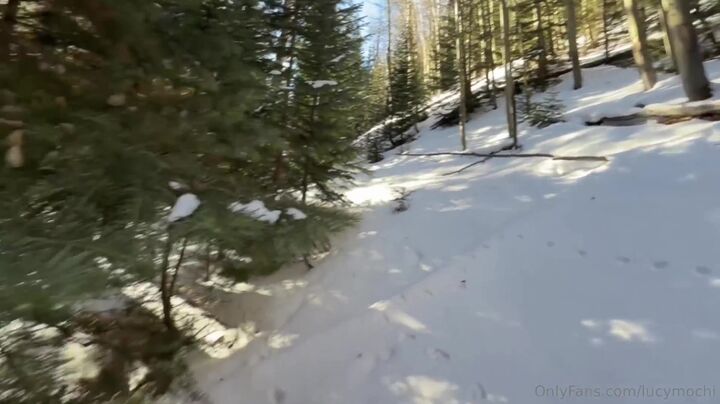 Lucy Mochi's Holes Stretched Wide Open in Icy Snow Bang