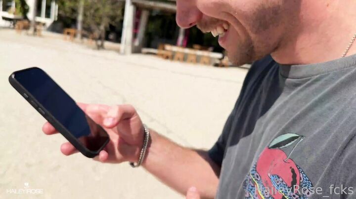 Hailey Rose & Elly Clutch pick up and fuck two randoms on Mexico vacation