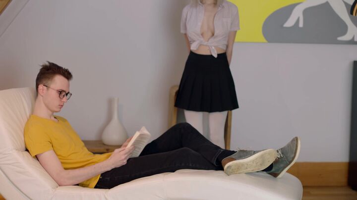 Petite Eva Elfie Dominates Her Master's Dick