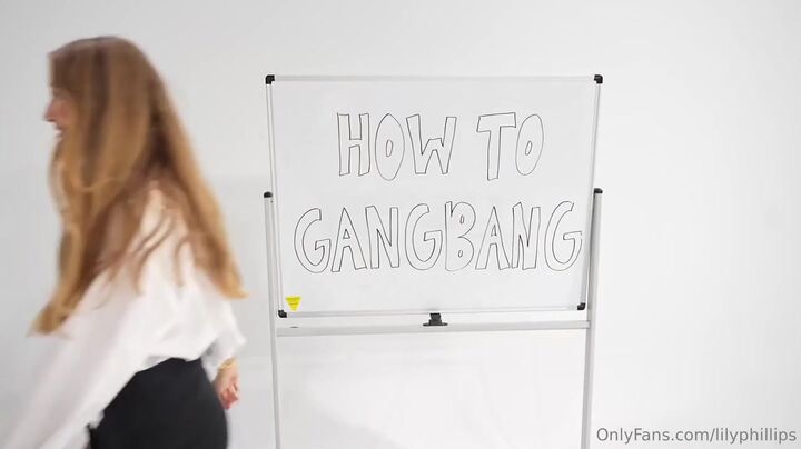 Lily Phillips & Annie Knight Sex University Gangbang