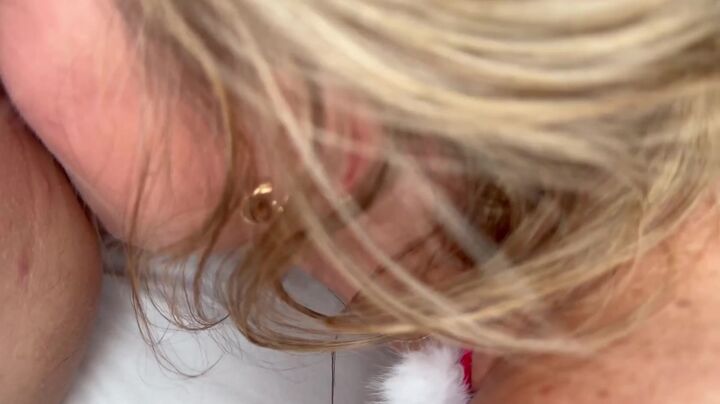 Kayla.Wild Takes a Big White Cock for Christmas